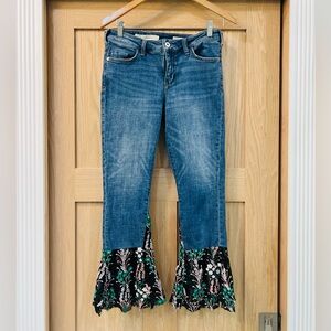 Pilcro Embroidered Flare Women Jeans size 26